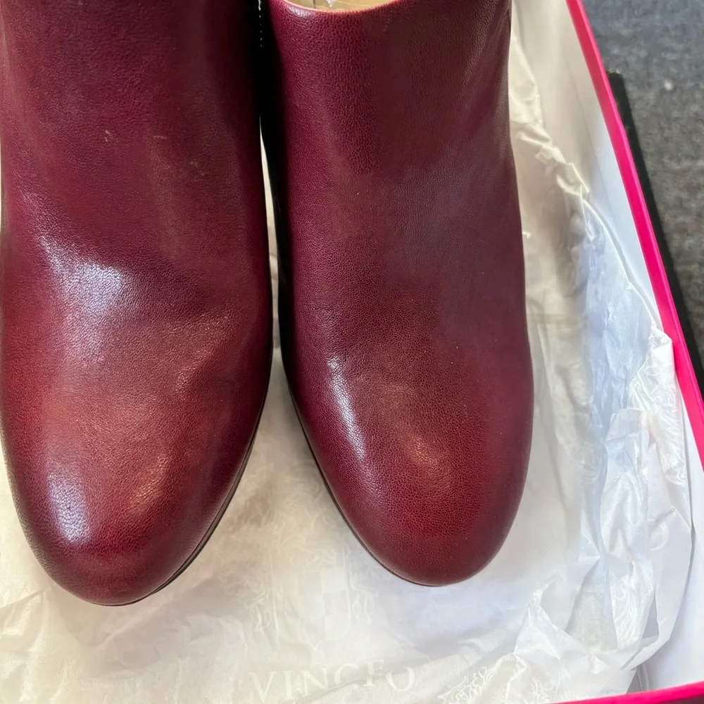 EUC Vince Camuto Elegant Burgundy Heeled Ankle Boots - Picture 2 of 5